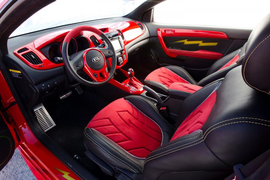  Kia Forte Koup Flash 2012 года  (фото 2 из 6)